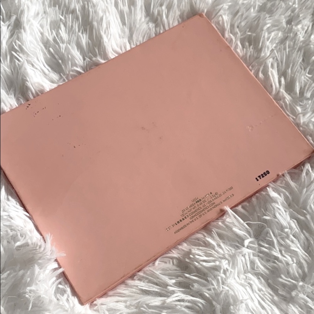 Lorac Mega Pro 4 Eyeshadow Palette - Picture 5 of 6
